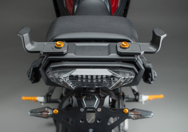 Porta Targa Regolabile per Yamaha A3